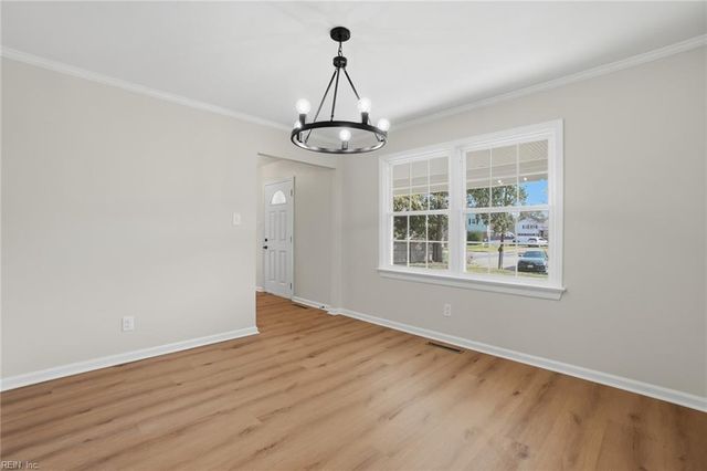 3604 Goshawk CT, Portsmouth, VA 23703