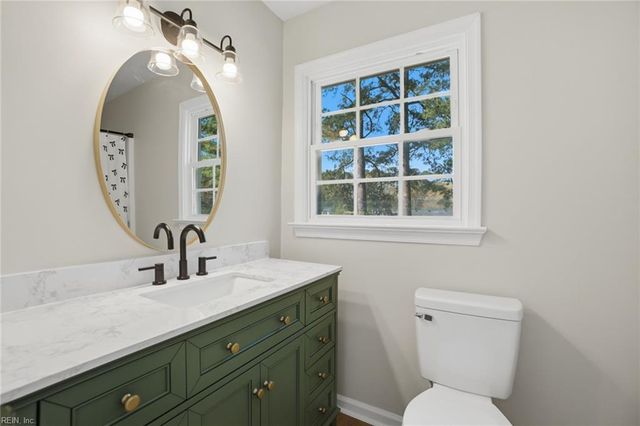 3604 Goshawk CT, Portsmouth, VA 23703