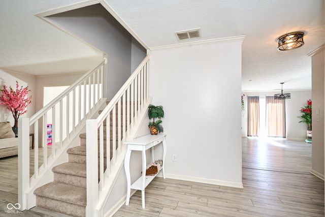 6425 Bonneville Drive, Indianapolis, IN 46237