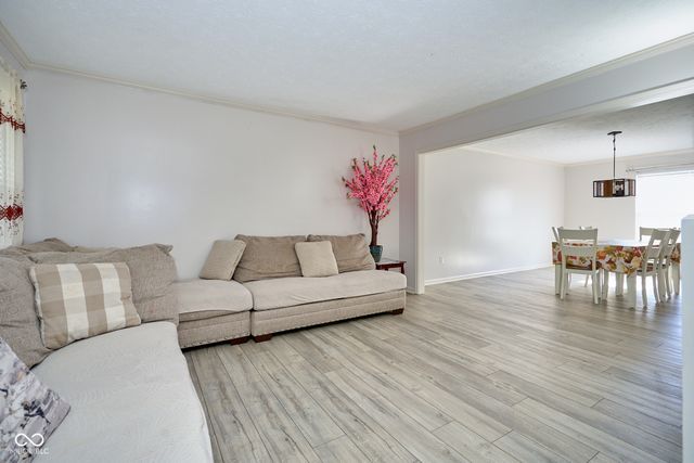 6425 Bonneville Drive, Indianapolis, IN 46237