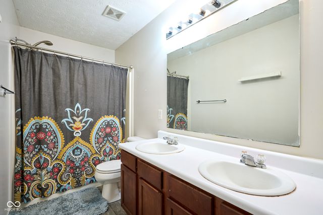 6425 Bonneville Drive, Indianapolis, IN 46237