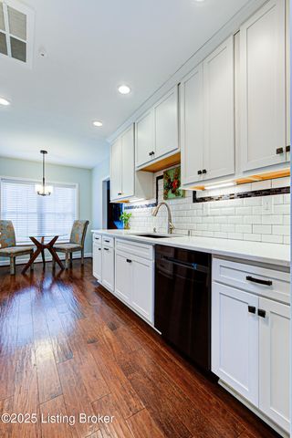 5701 Coach Gate Wynde APT 58B, Louisville, KY 40207