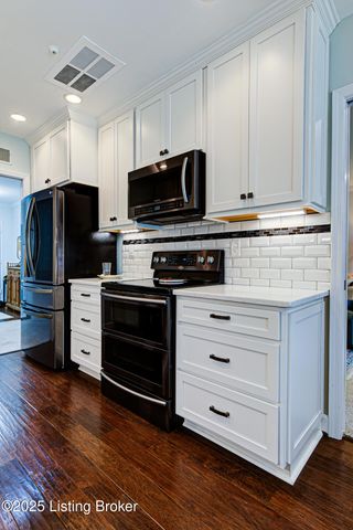 5701 Coach Gate Wynde APT 58B, Louisville, KY 40207