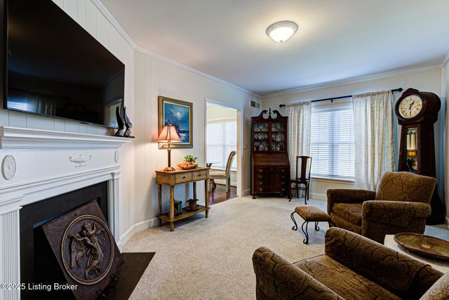 5701 Coach Gate Wynde APT 58B, Louisville, KY 40207