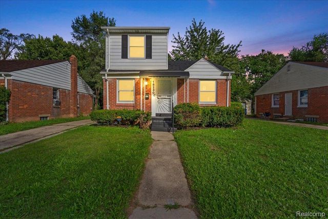 18230 Mansfield Street, Detroit, MI 48235