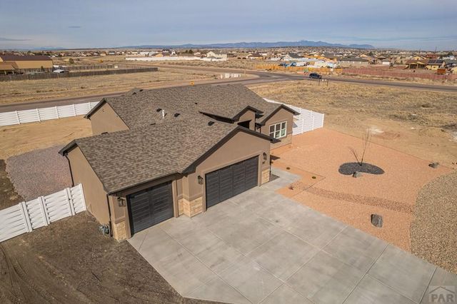 787 N Edgewater Dr, Pueblo West, CO 81007