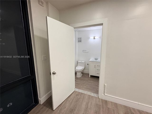 7311 NW 12th St 3, Miami, FL 33126