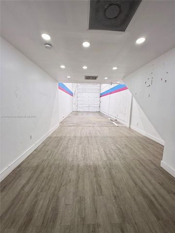 7311 NW 12th St 3, Miami, FL 33126