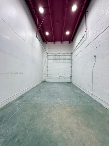 7311 NW 12th St 3, Miami, FL 33126