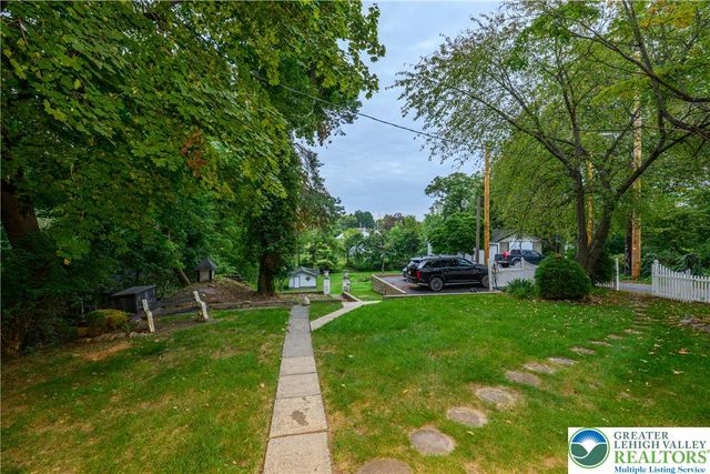3304 Chauncey Street, Bethlehem Twp, PA 18020