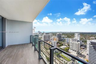 88 SW 7th St 2708, Miami, FL 33130