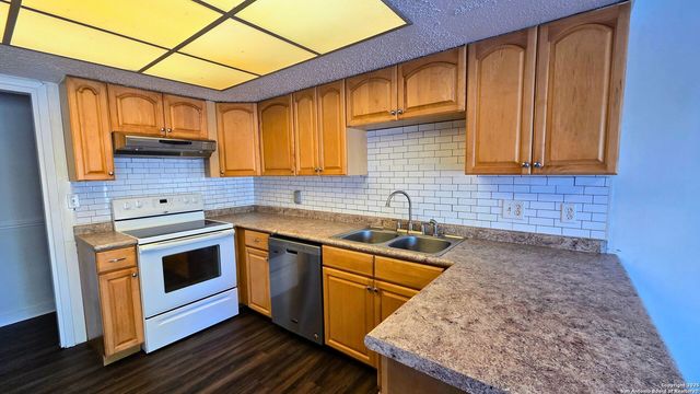 1154 S Ellison, San Antonio, TX 78245