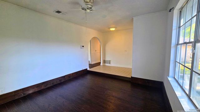 1154 S Ellison, San Antonio, TX 78245