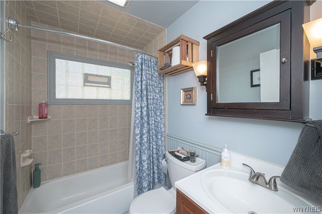73 Ashford Avenue, Tonawanda, NY 14150