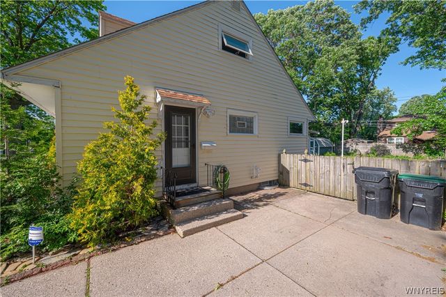 73 Ashford Avenue, Tonawanda, NY 14150