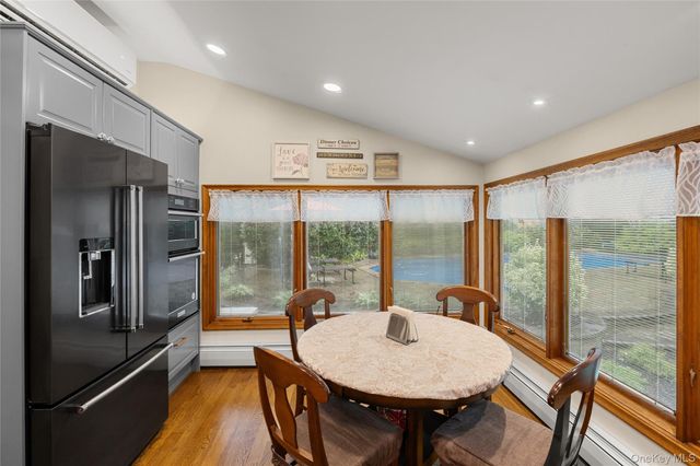 138 Main Avenue, Lake Grove, NY 11755