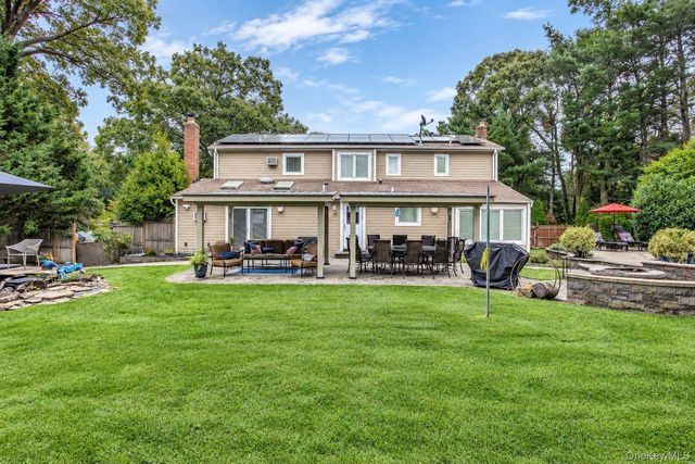 138 Main Avenue, Lake Grove, NY 11755