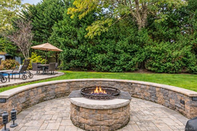 138 Main Avenue, Lake Grove, NY 11755