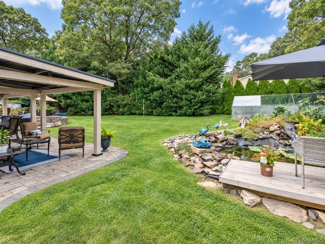 138 Main Avenue, Lake Grove, NY 11755