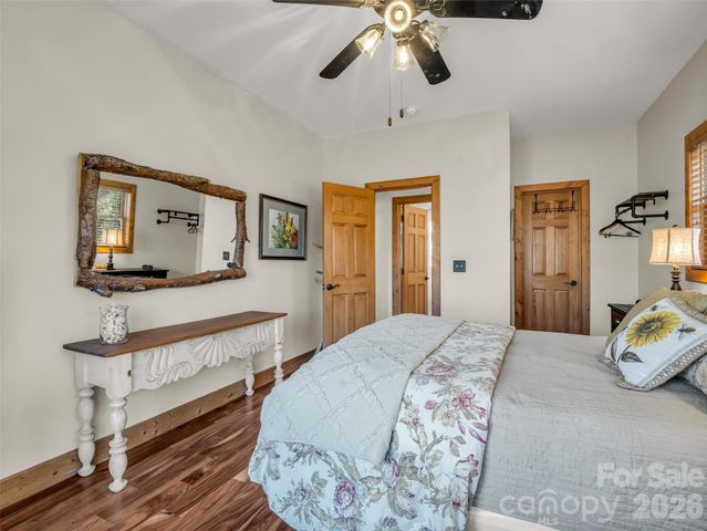 32 Zebulon Lane, Mars Hill, NC 28754