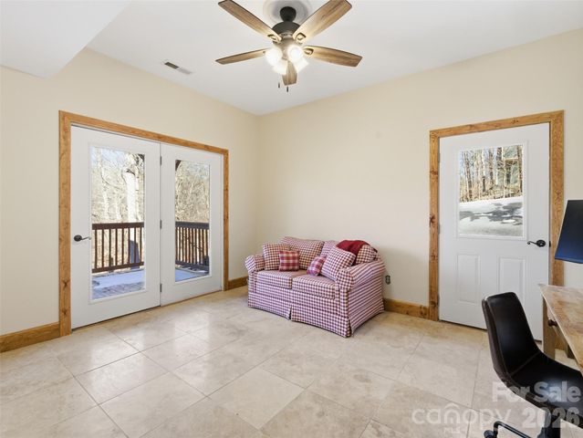 32 Zebulon Lane, Mars Hill, NC 28754