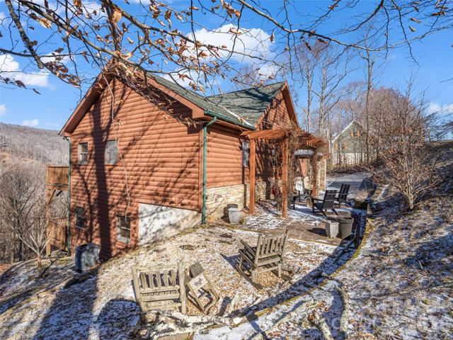 32 Zebulon Lane, Mars Hill, NC 28754