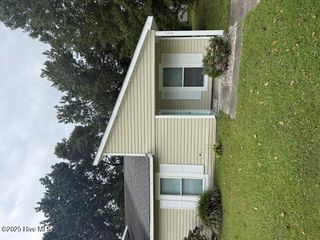 100 Twin Wood Drive, Havelock, NC 28532