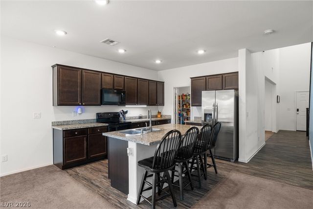 3821 East Summit Avenue, Pahrump, NV 89061