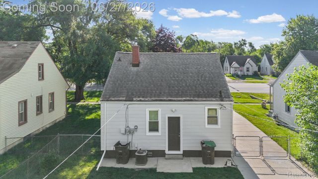 6556 Pelham Road, Taylor, MI 48180