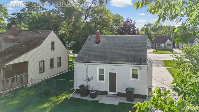 6556 Pelham Road, Taylor, MI 48180