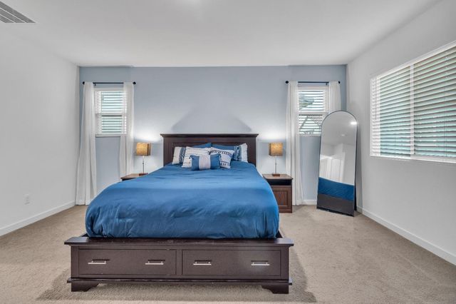 5248 Cumberland Dr, Roseville, CA 95747