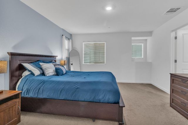 5248 Cumberland Dr, Roseville, CA 95747