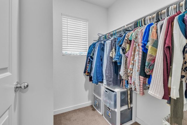 5248 Cumberland Dr, Roseville, CA 95747