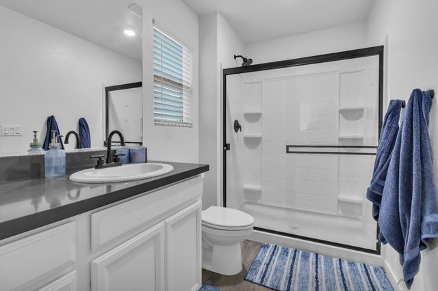 5248 Cumberland Dr, Roseville, CA 95747