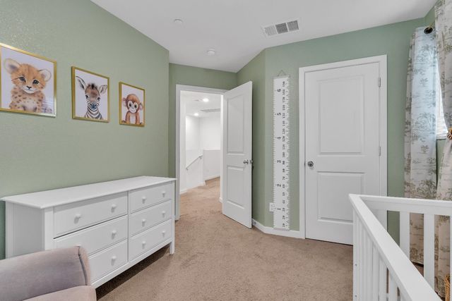 5248 Cumberland Dr, Roseville, CA 95747