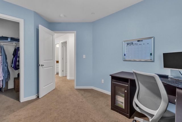 5248 Cumberland Dr, Roseville, CA 95747