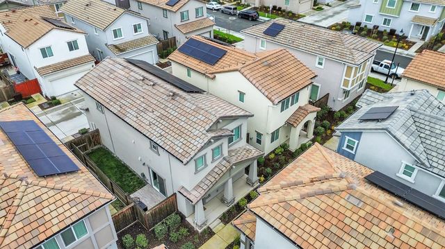 5248 Cumberland Dr, Roseville, CA 95747