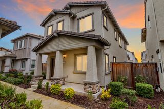 5248 Cumberland Dr, Roseville, CA 95747