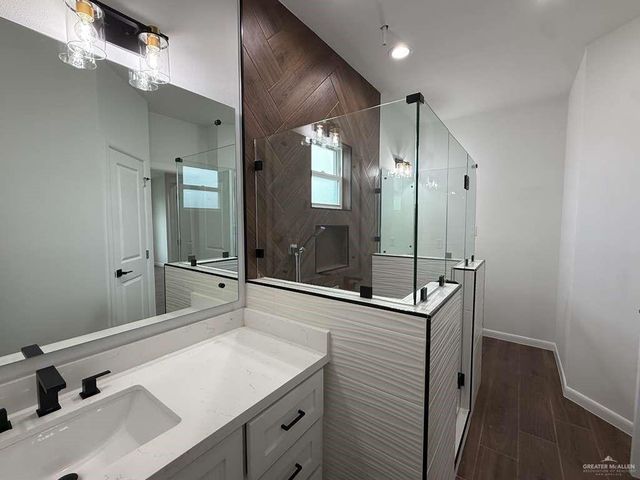 407 Jubiloso Avenue, Donna, TX 78537