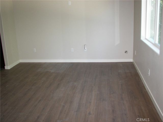 23511 Lake Drive, Crestline, CA 92325