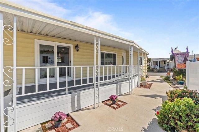 18601 Newland Street 97, Huntington Beach, CA 92646