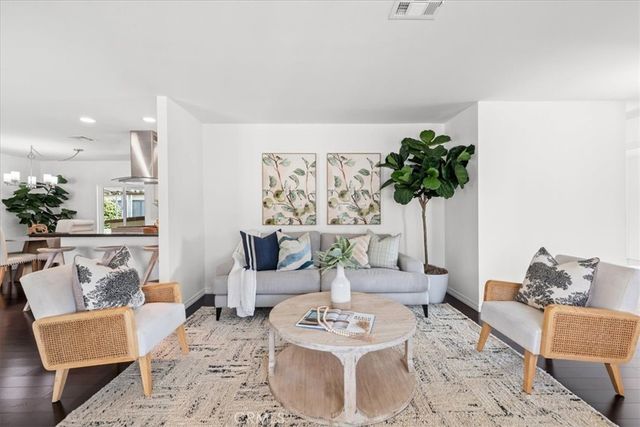 18601 Newland Street 97, Huntington Beach, CA 92646