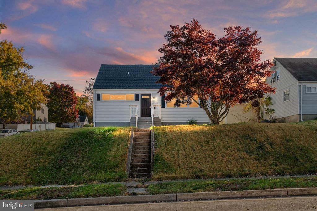 741 SILVER CREEK RD, Pikesville, MD 21208
