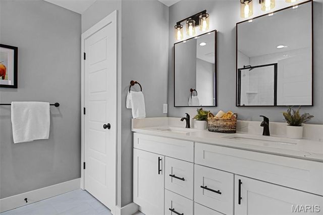 6718 Glades Avenue, St Louis, MO 63139