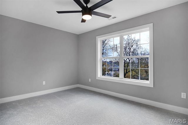 6718 Glades Avenue, St Louis, MO 63139