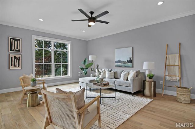 6718 Glades Avenue, St Louis, MO 63139