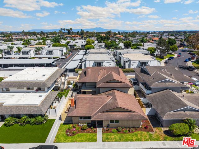 17082 Evergreen Circle, Huntington Beach, CA 92647