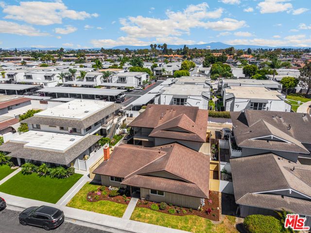 17082 Evergreen Circle, Huntington Beach, CA 92647