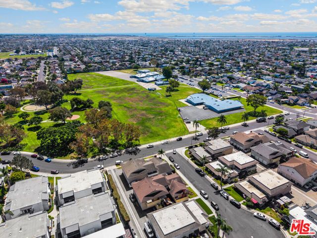 17082 Evergreen Circle, Huntington Beach, CA 92647