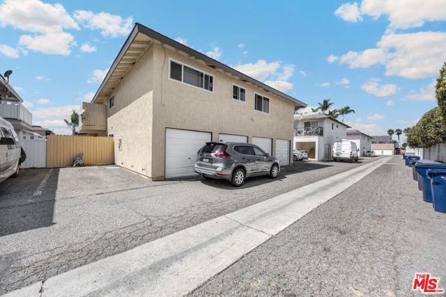 17082 Evergreen Circle, Huntington Beach, CA 92647